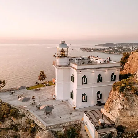 Faro Punta Imperatore *