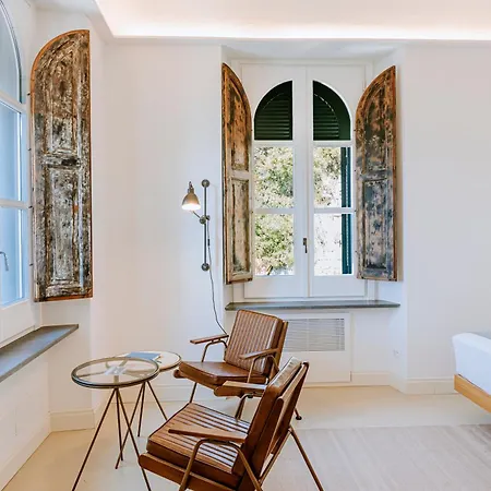 Faro Punta Imperatore Szálloda *