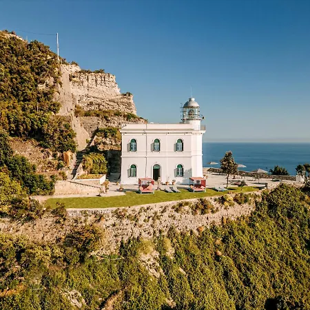Faro Punta Imperatore *