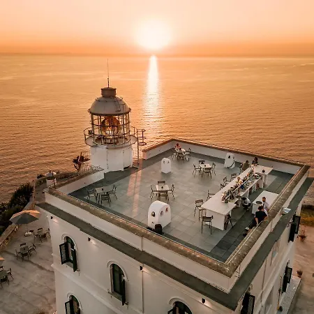 Hotel Faro Punta Imperatore