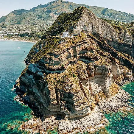 Resort Faro Punta Imperatore