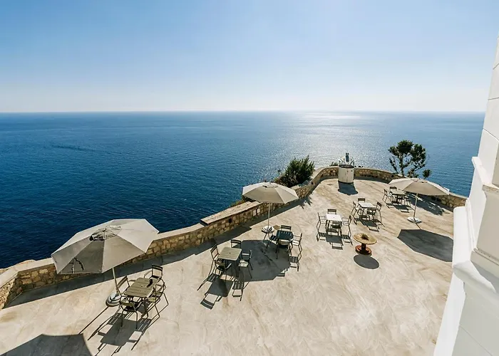 Hotel Faro Punta Imperatore *