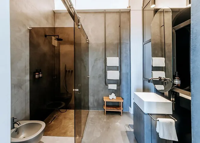 Hotel Faro Punta Imperatore