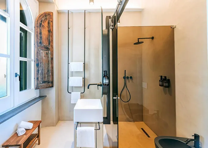 Faro Punta Imperatore Hotel Forio di Ischia