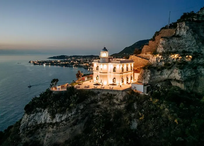 Faro Punta Imperatore Hotel *