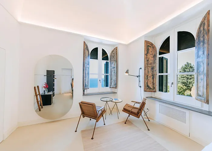 Hotel Faro Punta Imperatore *