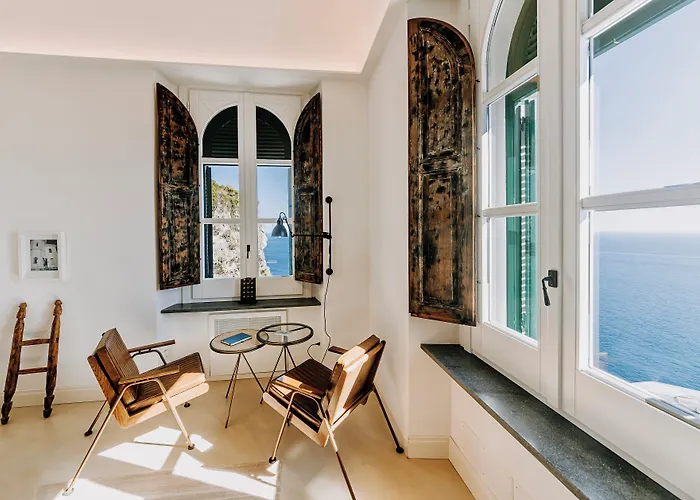 Faro Punta Imperatore Hotel Forio di Ischia