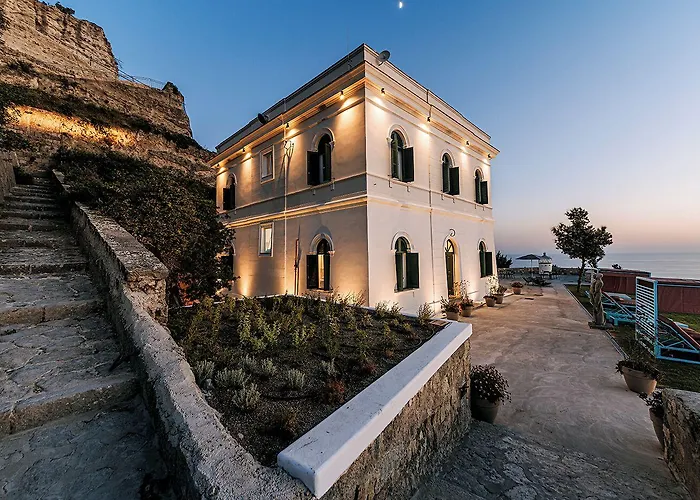 Faro Punta Imperatore